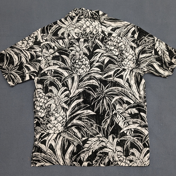 Y Not Hawaii Hawaiian Shirt Pineapple Print Black White Size Large - Picture 8 of 11